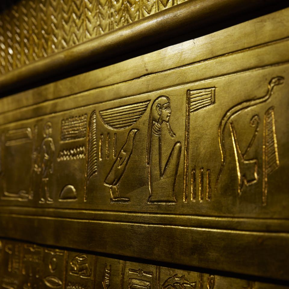 古代の神聖な文字ヒエログリフ