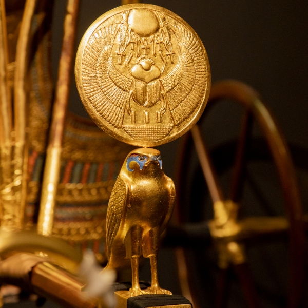 副葬品に装飾された様々な神様を探そう