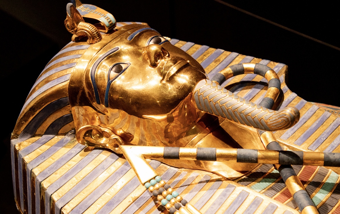 ツタンカーメンにまつわる7つの謎を巡り、古代エジプトを知る旅へ