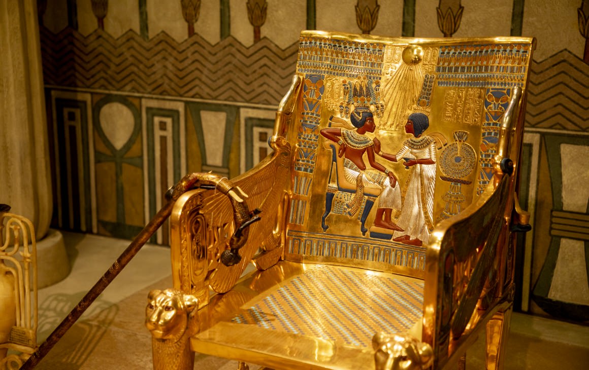 ツタンカーメンにまつわる7つの謎を巡り、古代エジプトを知る旅へ